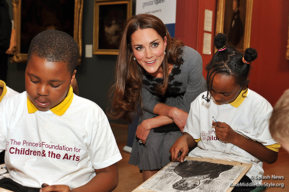 Kate in grey Orla Kiely dress as she accompanies Prince Charles & Camilla to the Dulwich Picture Gallery