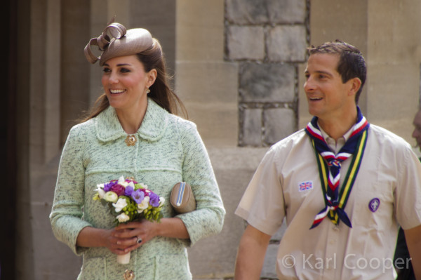 Kate Wears Mint Green Mulberry Coat for National Review of Queen’s Scouts