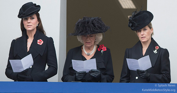 Kate wears McQueen coat to 2014 National Service of Remembrance
