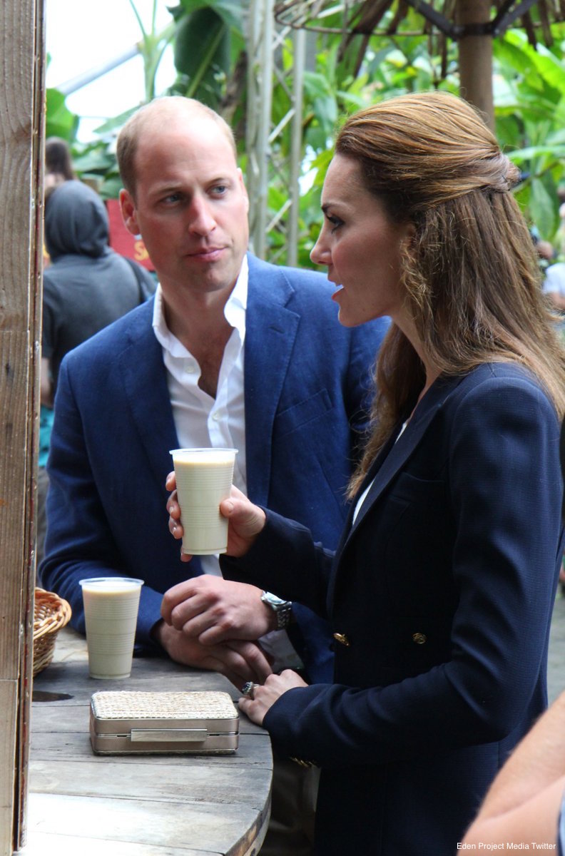 William and Kate sample a smoothie at the Eden Project