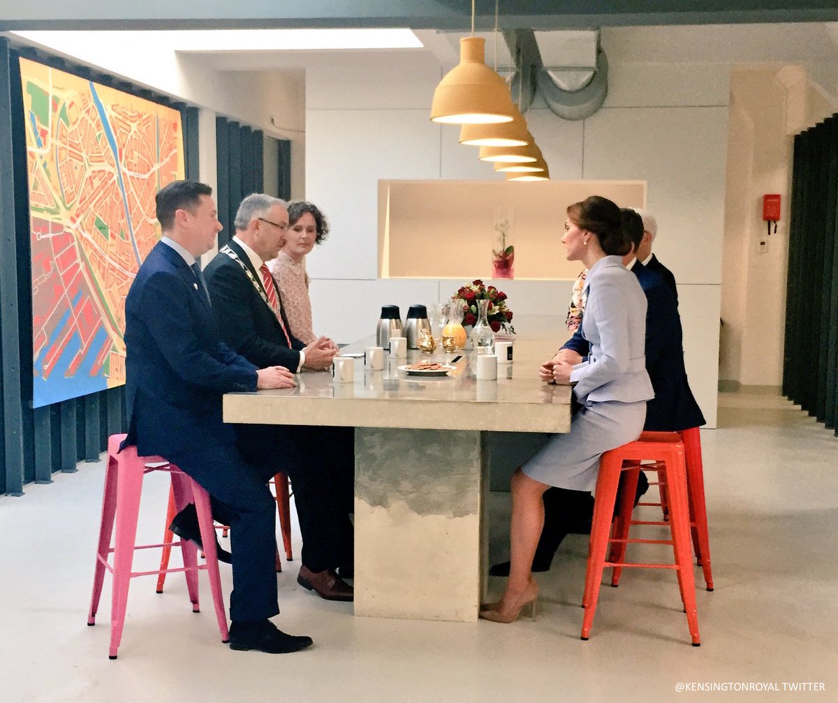 Kate Middleton visiting bouwkeet
