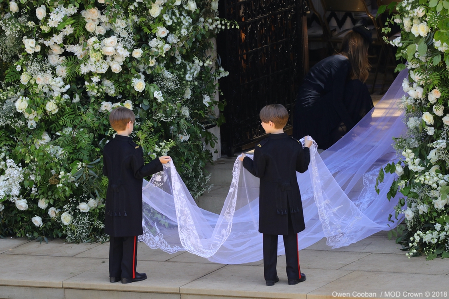 Meghan Markle's floral veil being held by the page boys