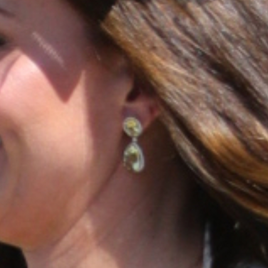 Earrings worn by Kate Middleton