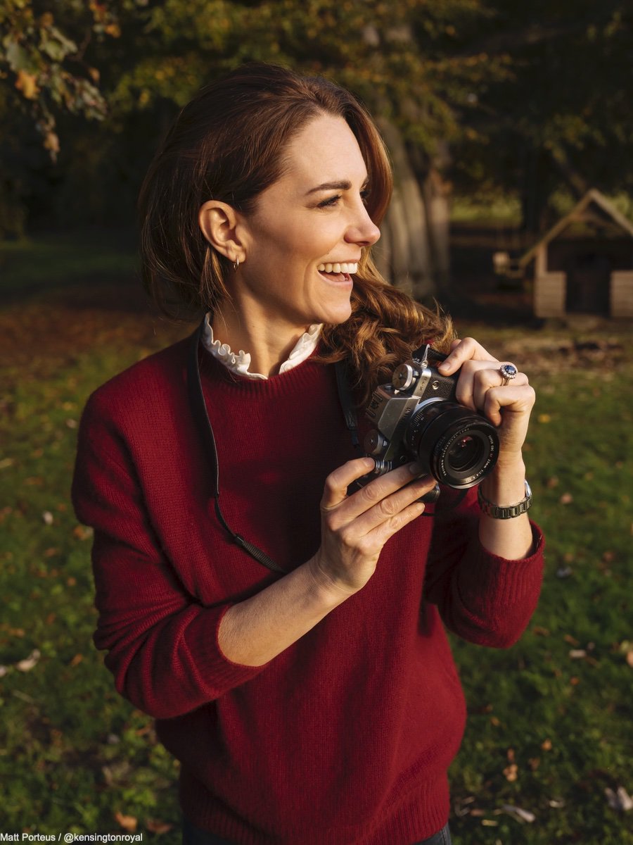 Kate announces new book for Hold Still project
