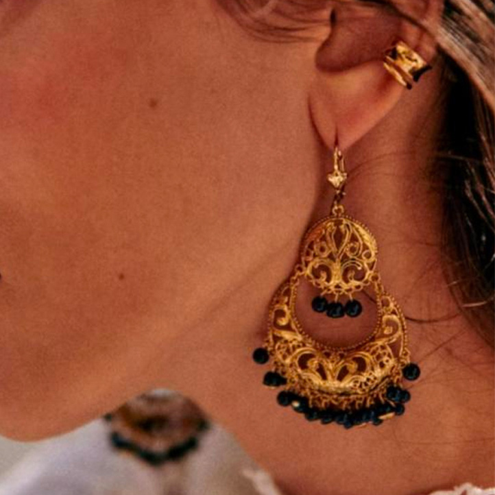 Sézane Esmee Earrings in Gold Plated Brass & Black Beads
