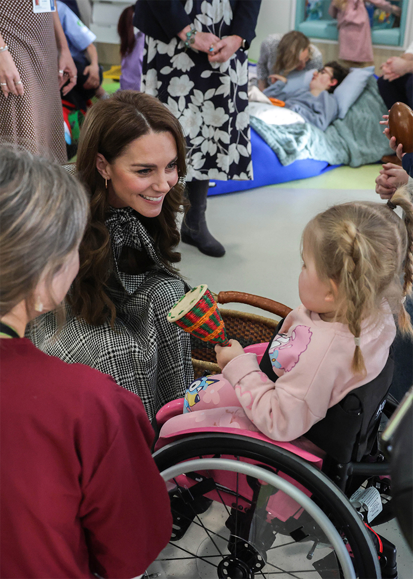 Kate Middleton's outfit today in Wales. Credit: Andrew Parsons / Kensington Palace